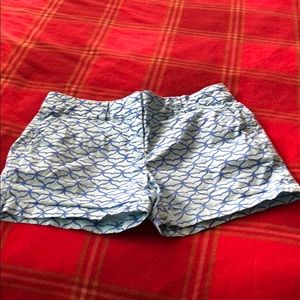 Woman’s Vineyard Vines shorts